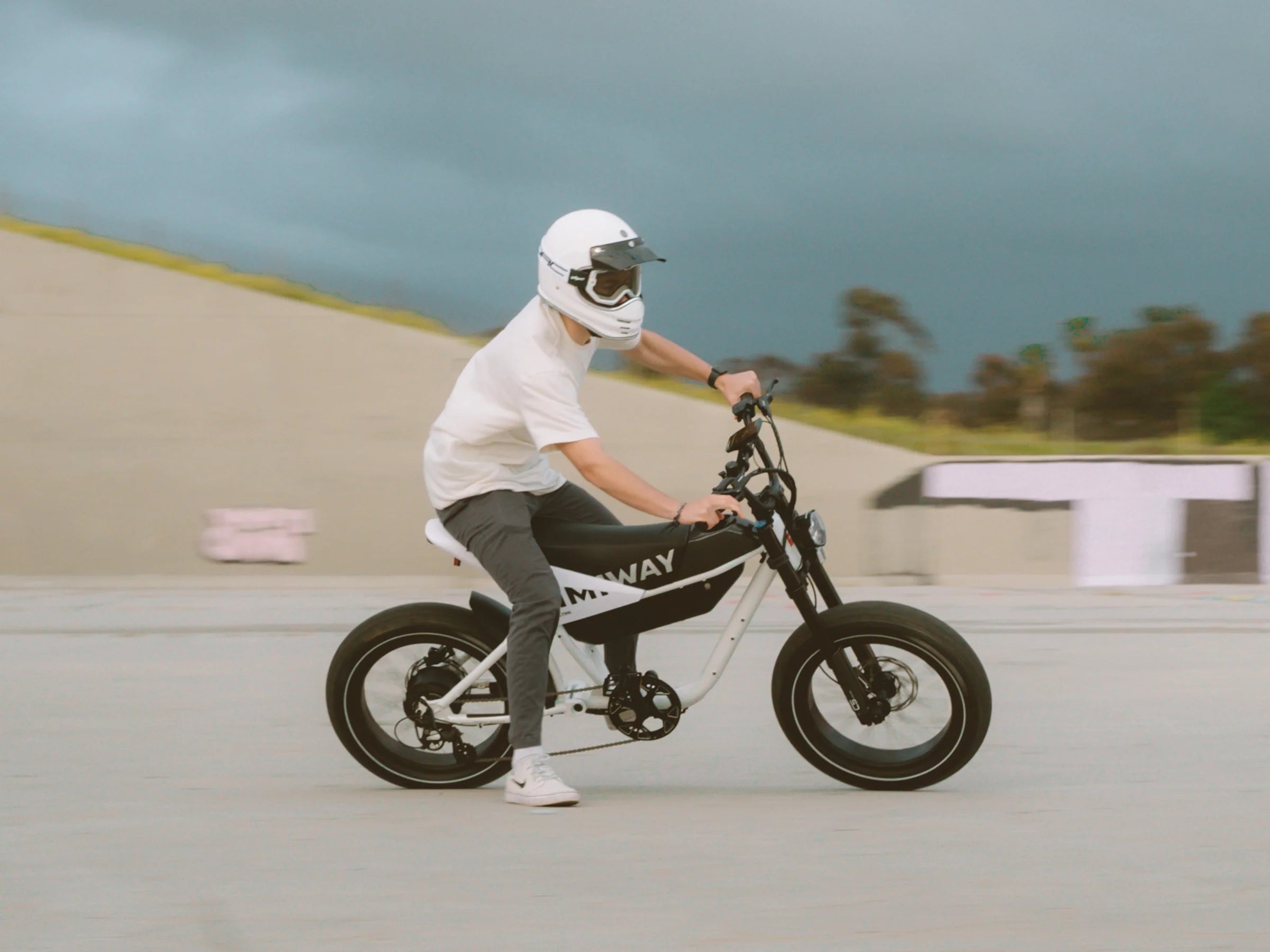 Himiway C5 Ultra Electric Motorbike | 750W Moto-Style eBike