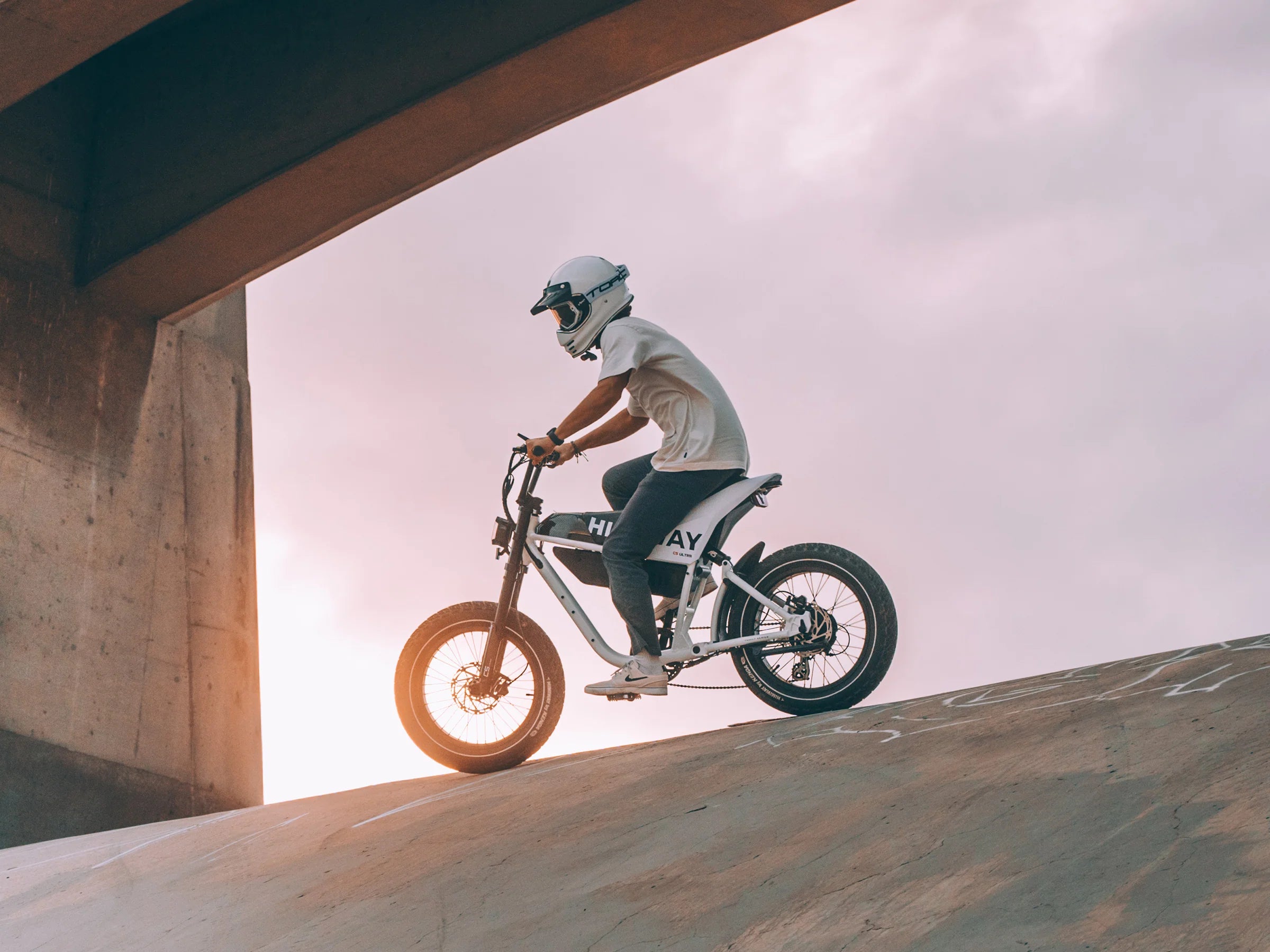 Himiway C5 Ultra Electric Motorbike | 750W Moto-Style eBike